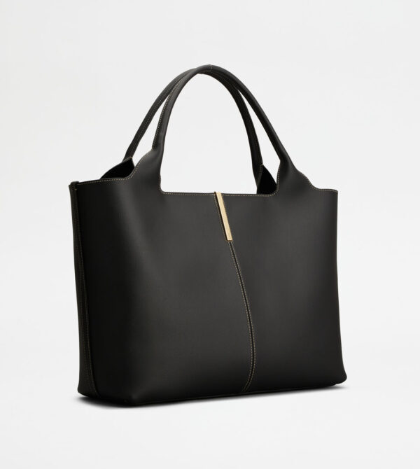 Shopping Bag in Leather Medium-Small - Image 2