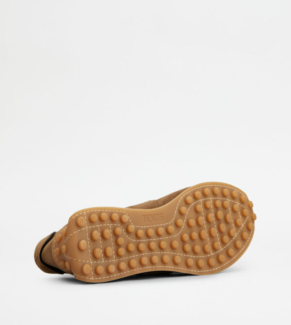 T Vintage Sneakers in Suede - Image 4