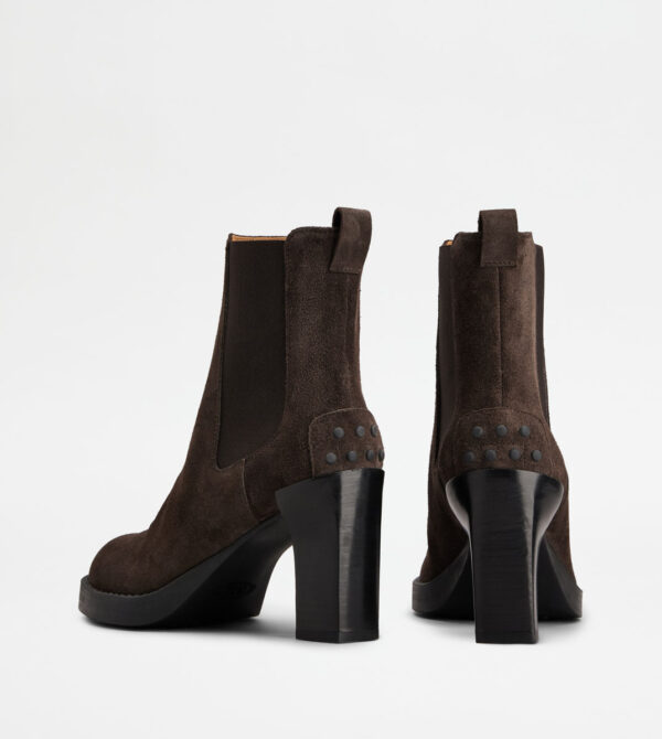 Chelsea Ankle Boots in Suede - Image 3
